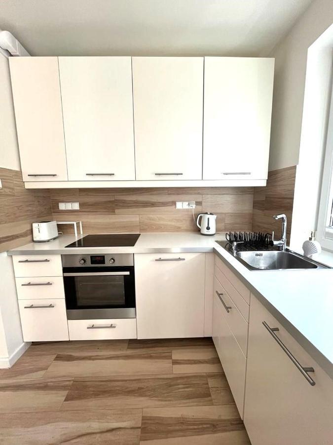 Morze Sztuki, Apartment
