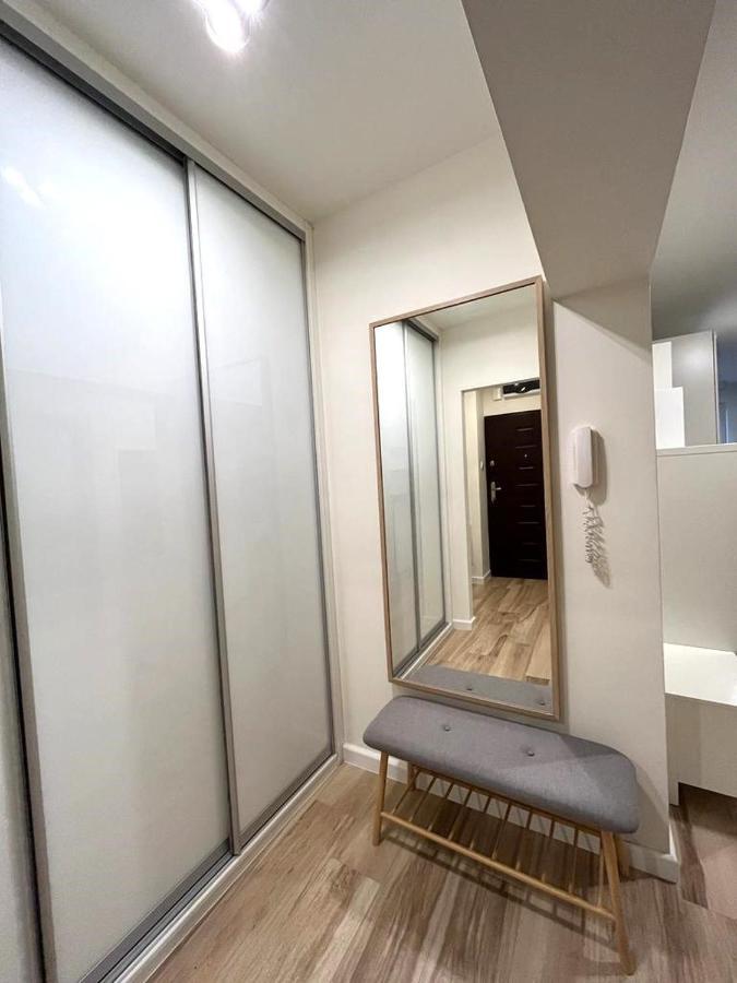 Morze Sztuki, Apartment Jantar